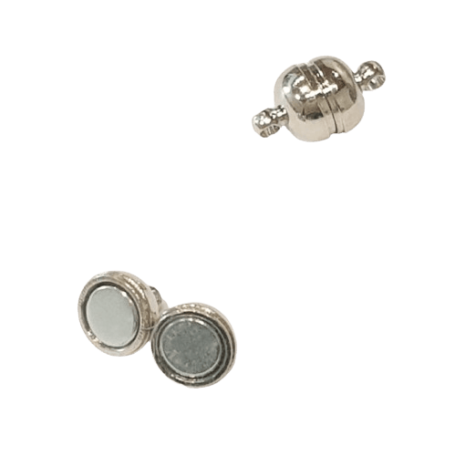Silver tone magnetic clasp image 0