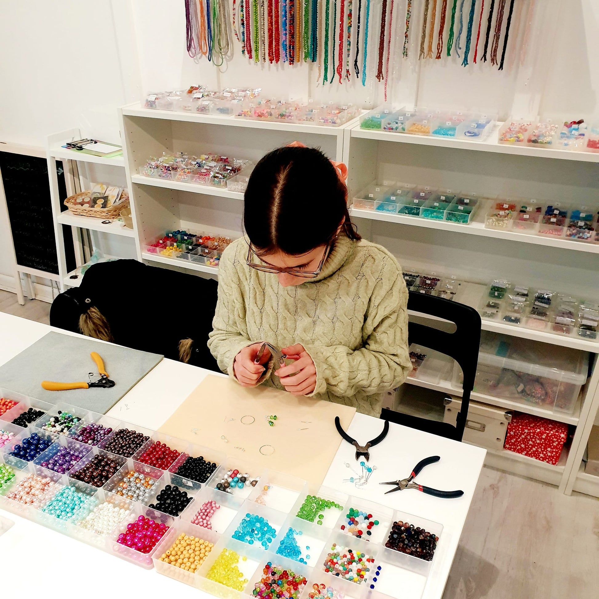 Teen & Adult Jewellery Making Saturday Club image 2